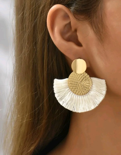 Boucles d'oreille à frange - Boucles d'oreille demi-lune à frange - Boucles d'oreille créoles - Demi-créoles - Boucles créoles hippie chic - Bijoux bohochic - Bohostyle - Shinyboheme